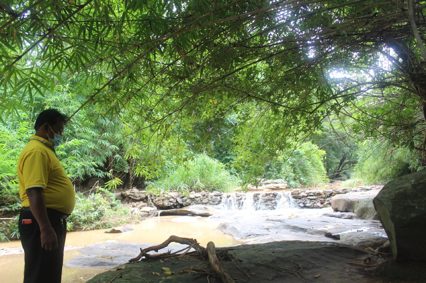 ผญบ.วังน้ำเขียว เตือนเที่ยวแก่งหน้าฝนระวังน้ำป่าฉับพลัน