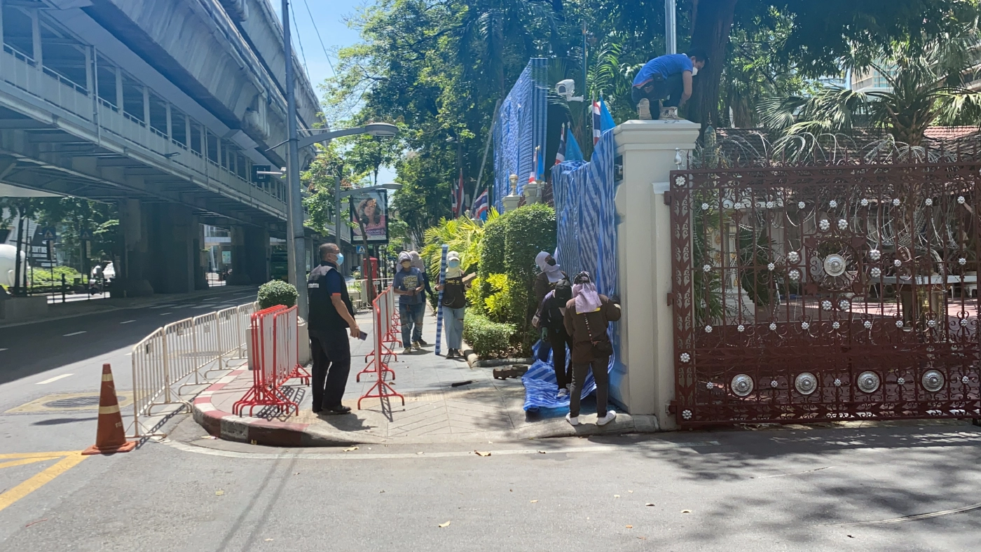 ตร.ควบคุมฝูงชนประจำจุด ภายในสำนักงานตำรวจแห่งชาติ