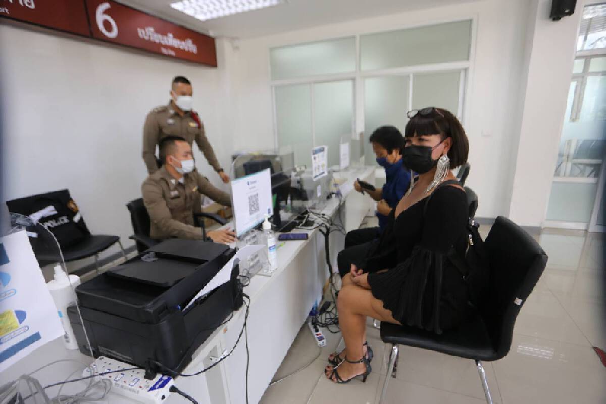 หมอทศพร-น้องปลาทู ร้องเอาผิดกลุ่มบุคคลดูถูกแต่งกาย