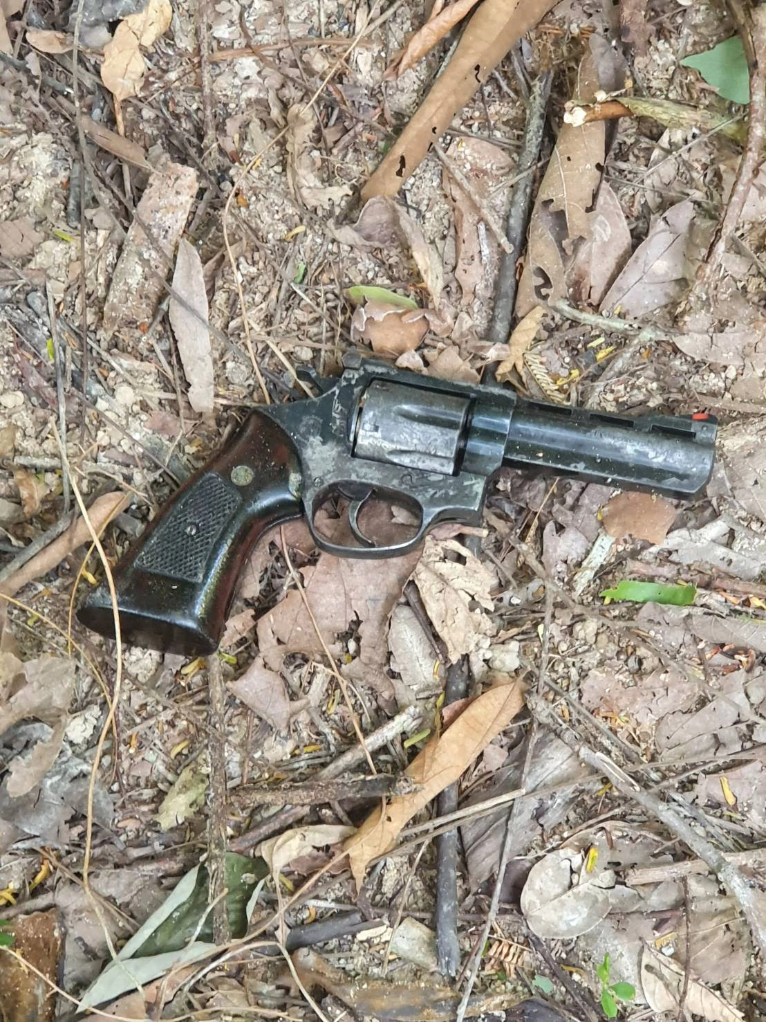 ปิดล้อมปะทะวิสามัญคนร้ายเสียชีวิต 1 ราย