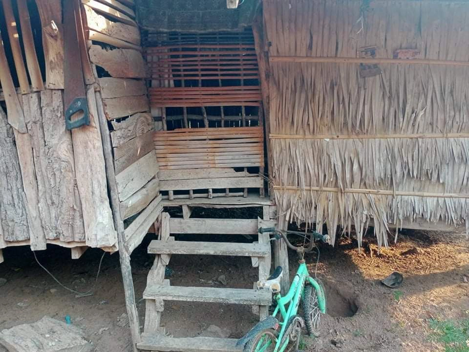 วอนช่วยเหลือครอบครัวยากจน 5 ชีวิตอาศัยกระท่อมผุพัง