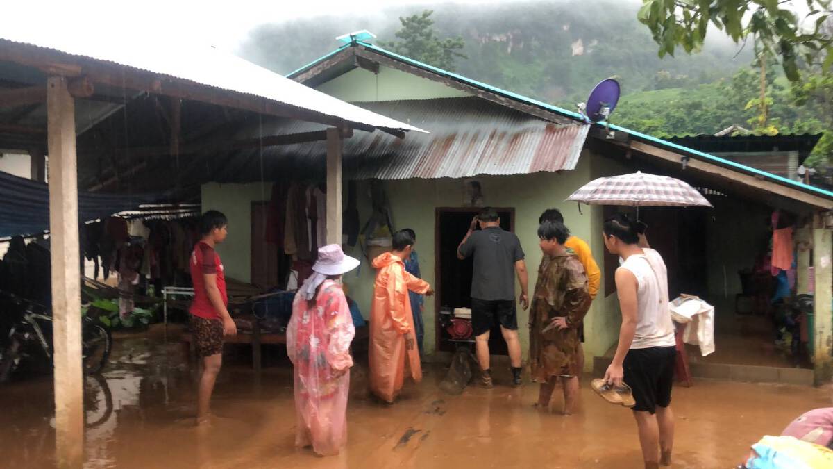 น้ำป่าเทือกเขาดอยนางนอน-ทะลักท่วมบ้านเรือนเช้ามืด