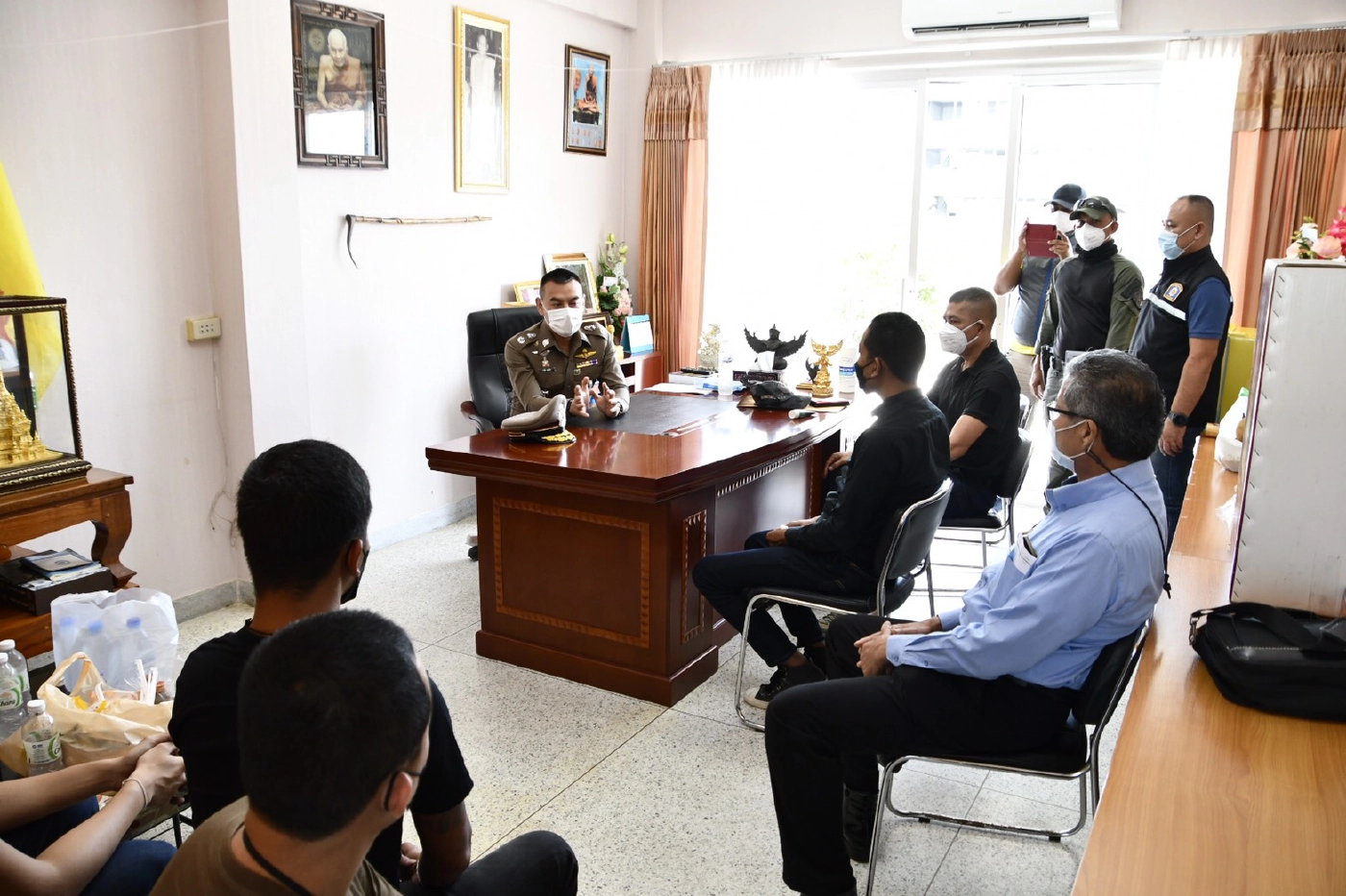 8 ผู้ต้องหาอุ้มฆ่า "เสี่ยโกศล" มอบตัวสู้คดีทนายเตรียมยื่นประกันตัว