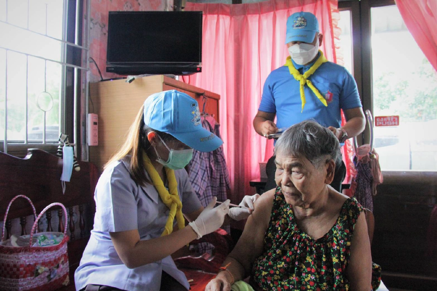 คลัสเตอร์หมาล่า-ชาบูโผล่เมืองคอน เร่งฉีดวัคซีนผู้ป่วยติดเตียง