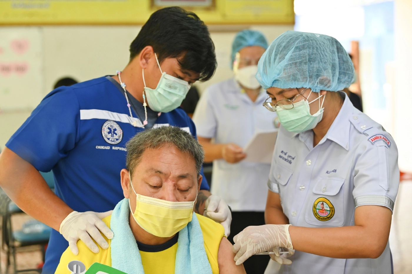 อบจ.อุบลฯลุยฉีดต่อเนื่อง ซิโนฟาร์มแก่ผู้พิการ-ผู้ด้อยโอกาส