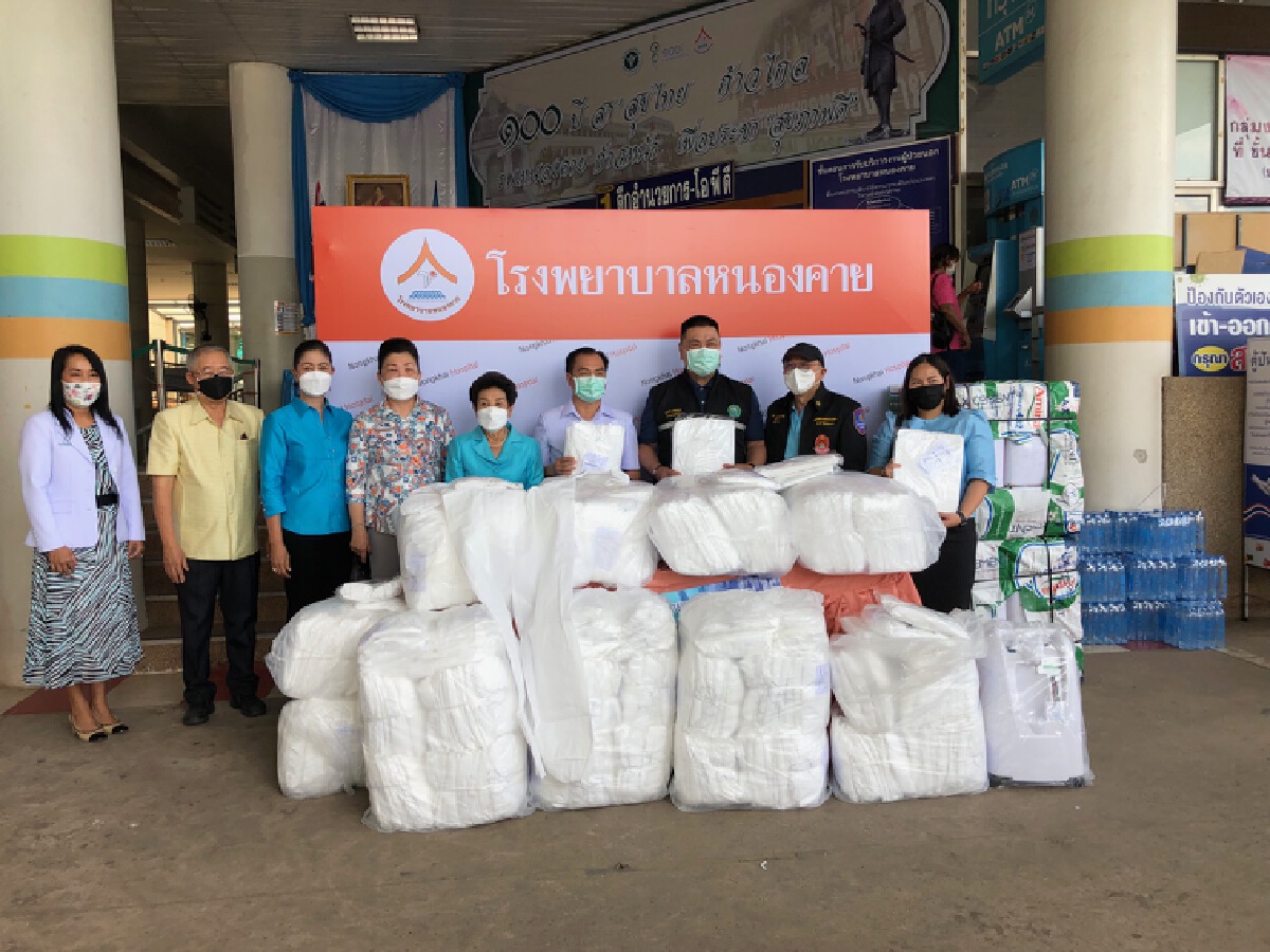 ระดมความช่วยเหลือมอบชุดพีพีอียอดป่วยโควิดพุ่งวันเดียวเกือบร้อย