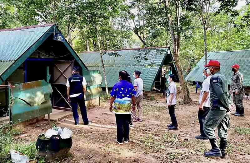 อึ้ง!ตร.นายสิบจบใหม่ ติดโควิด 335 นาย ในค่ายฝึกที่ประจวบฯ