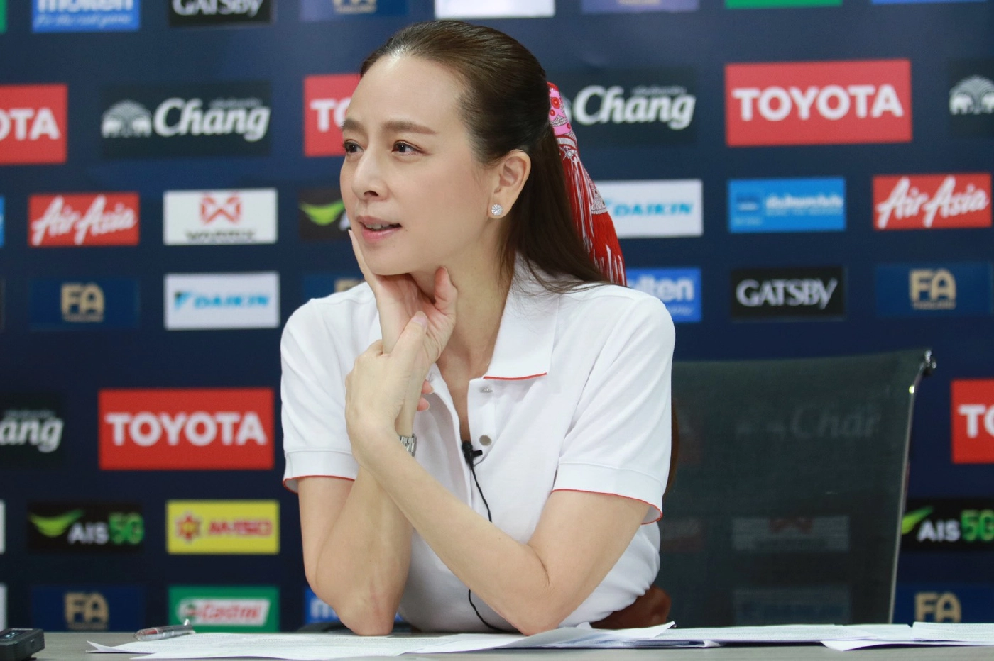 "มาดามแป้ง" เผยขอเวลาเลือกกุนซือชุดใหญ่-ชี้ชุดยู23ต้องใช้โค้ชไทย