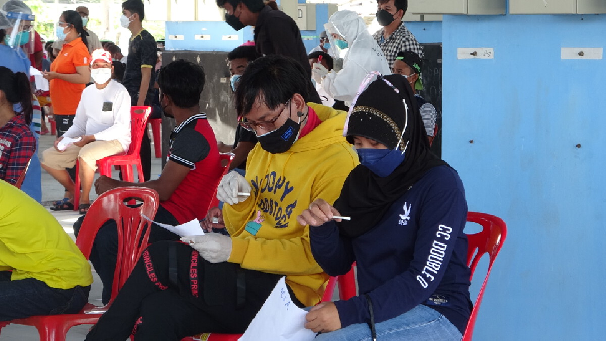 ปัตตานีเร่งตรวจเชิงรุกสะพานปลารอบสอง พบติดเชื้อเพิ่มเกือบ 40 คน