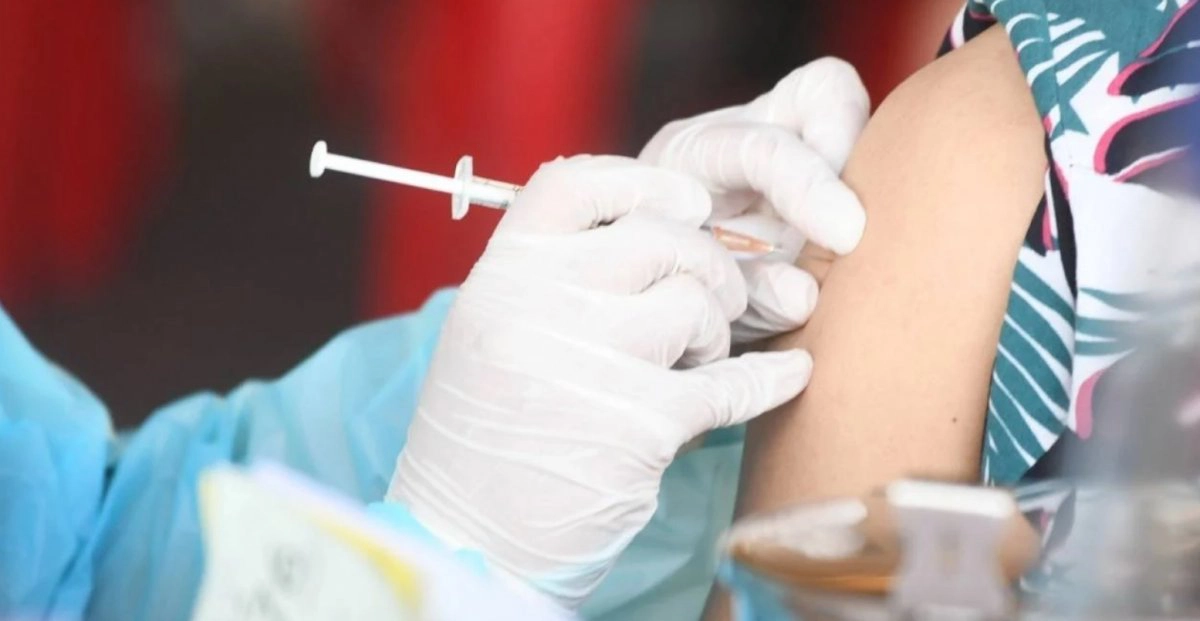 เช็คด่วน! รพ.จุฬาฯ เลื่อนนัดฉีดวัคซีนแอสตร้าเซนเนก้าเข็ม 2 เร็วขึ้น