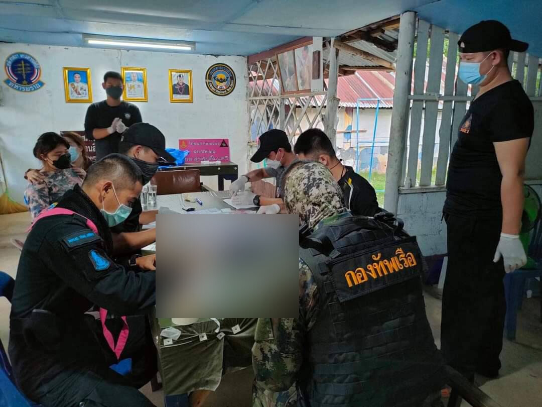 จับหญิงส่งยาพร้อมของกลาง ยาบ้า จำนวน 6,034 เม็ด