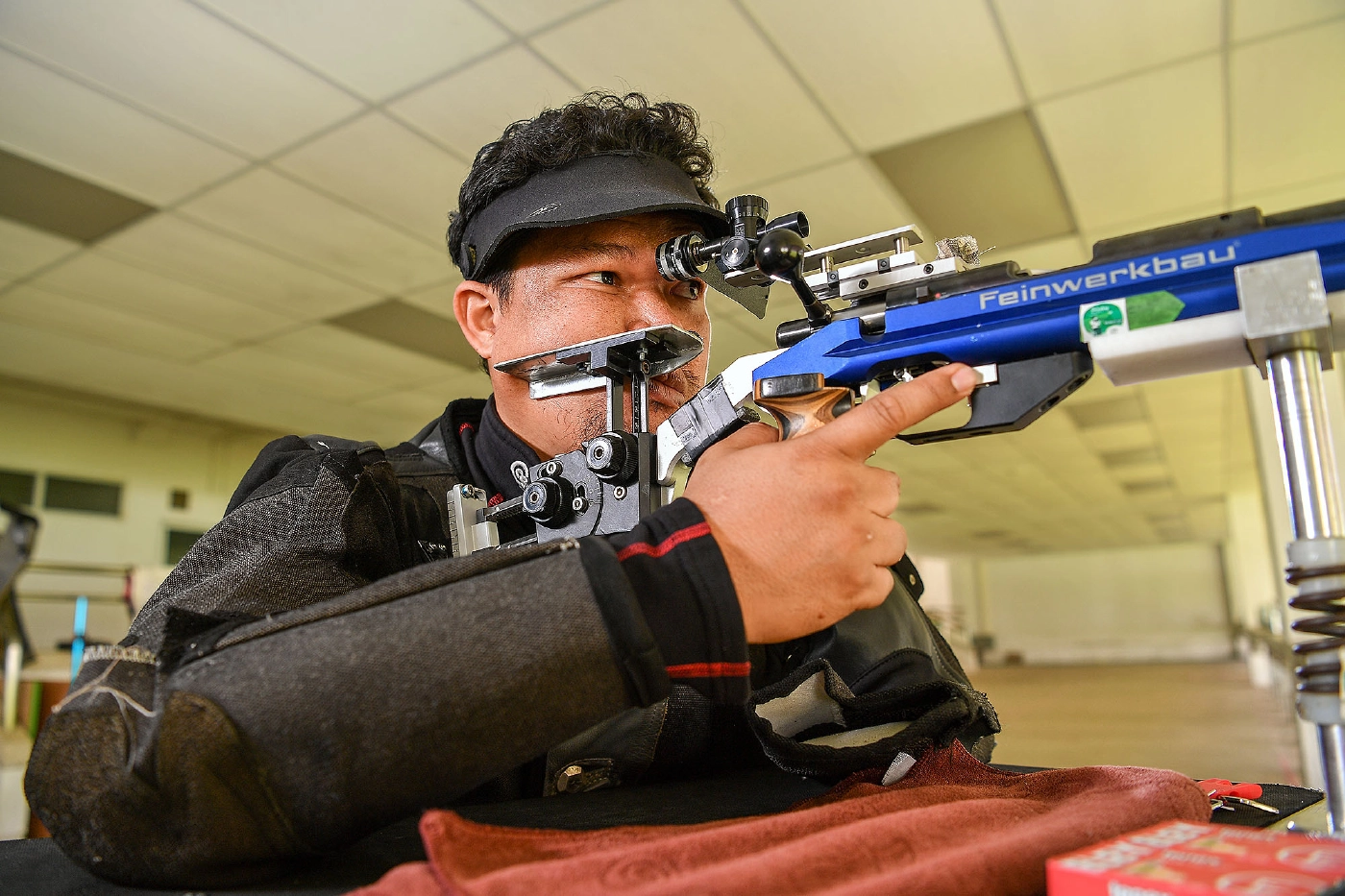 อนุสรณ์  ไชยชำนาญ นักยิงปืนพาราไทย