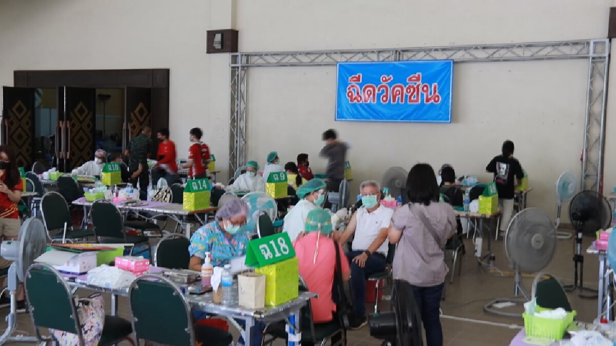 อุดรเร่งให้กลุ่มเสี่ยงผู้สูงอายุป่วย7โรคตั้งครรภ์12สัปดาห์มาฉีดวัคซีน