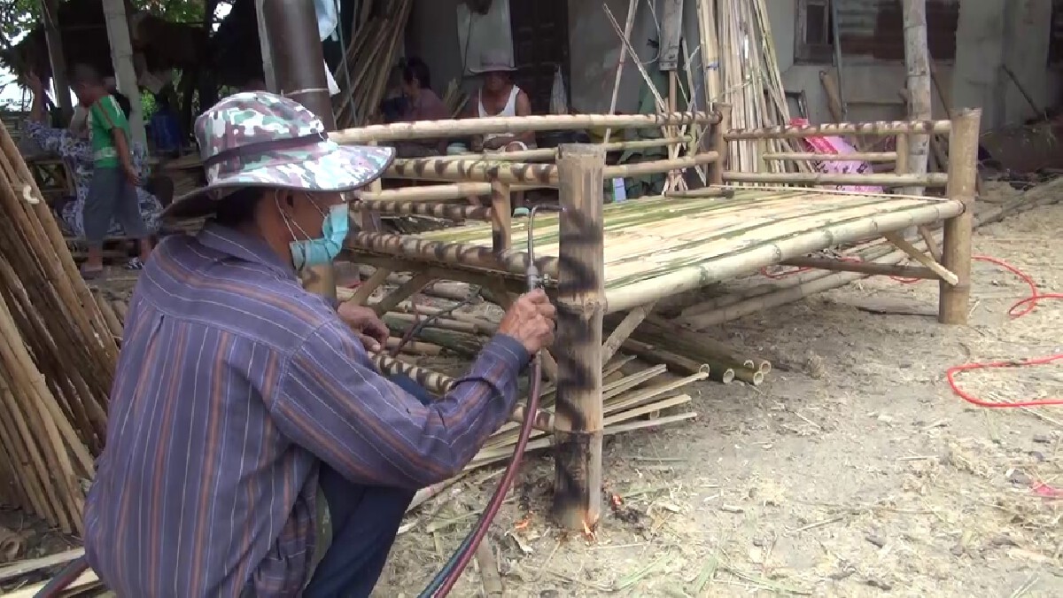 ท้องถิ่นบุรีรัมย์สั่งตรวจสอบ แคร่ไม้ไผ่เตียงสนามราคา1.5พัน