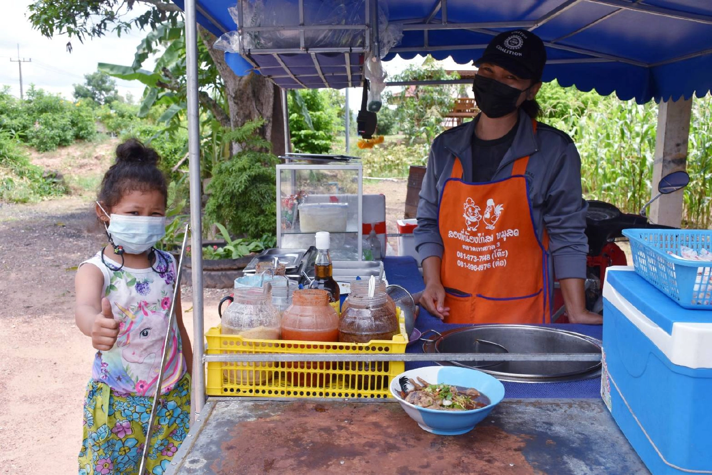 "ก๋วยเตี๋ยวเรือพ่วง"เหมือนยกร้านไว้บันไดบ้าน