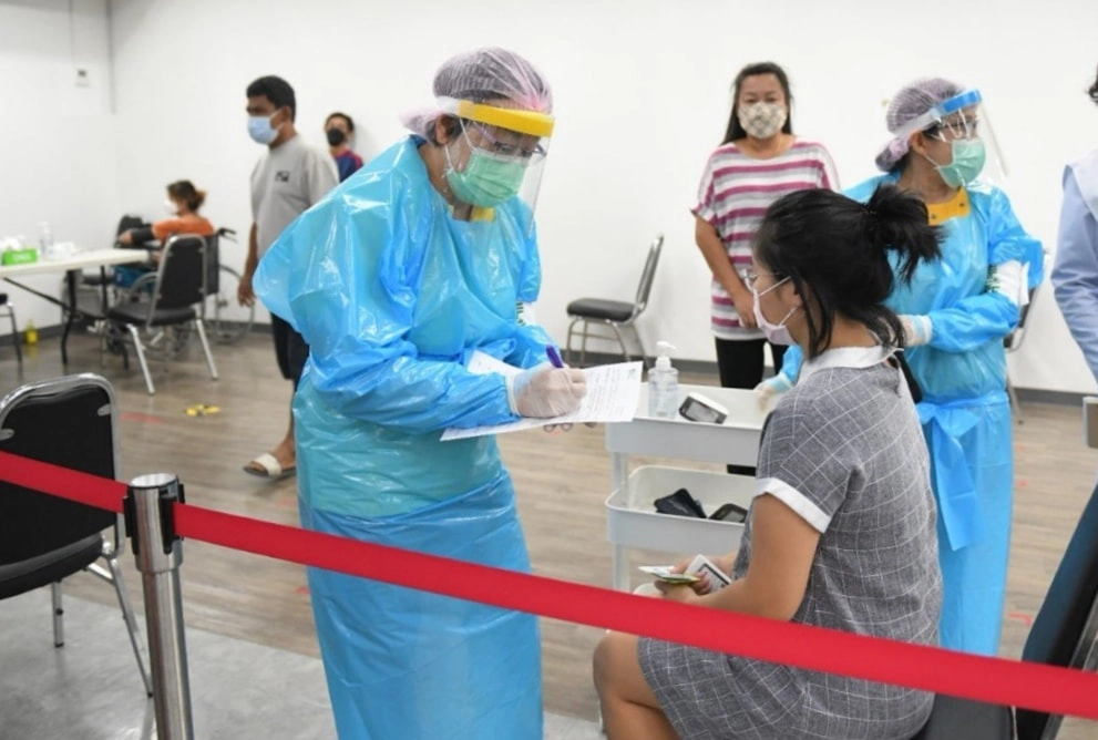 ข่าวดีวันแม่!! กทม. เปิดให้คุณแม่ Walk-in เข้ารับการฉีดวัคซีนทั้ง 25 จุดฉีด