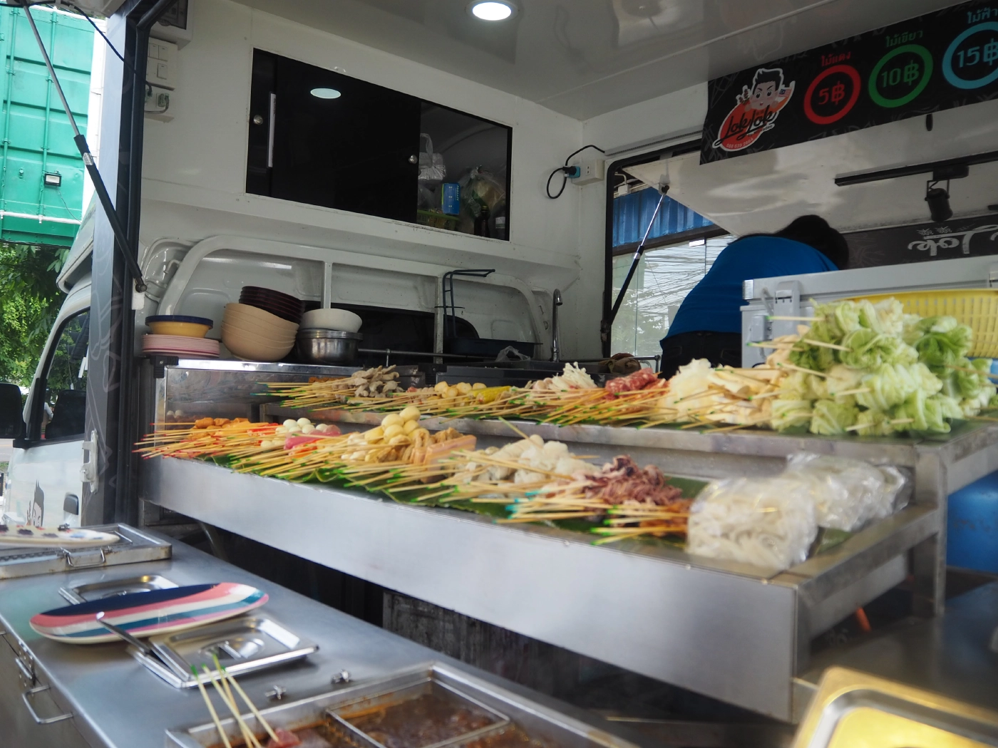 รสชาติเด็ดจริง!! ชาบูหม่าล่าเสียบไม้สไตล์มาเลเซียเจ้าเดียวในเชียงใหม่