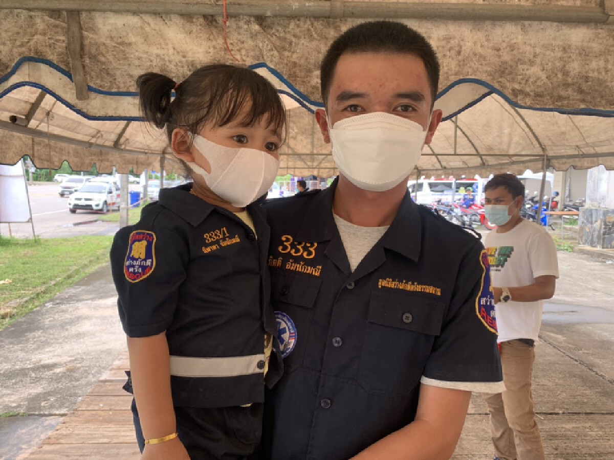 ชื่นชมความน่ารัก..หนูน้อยกู้ภัยฟันน้ำนมอายุน้อยที่สุดในตรัง