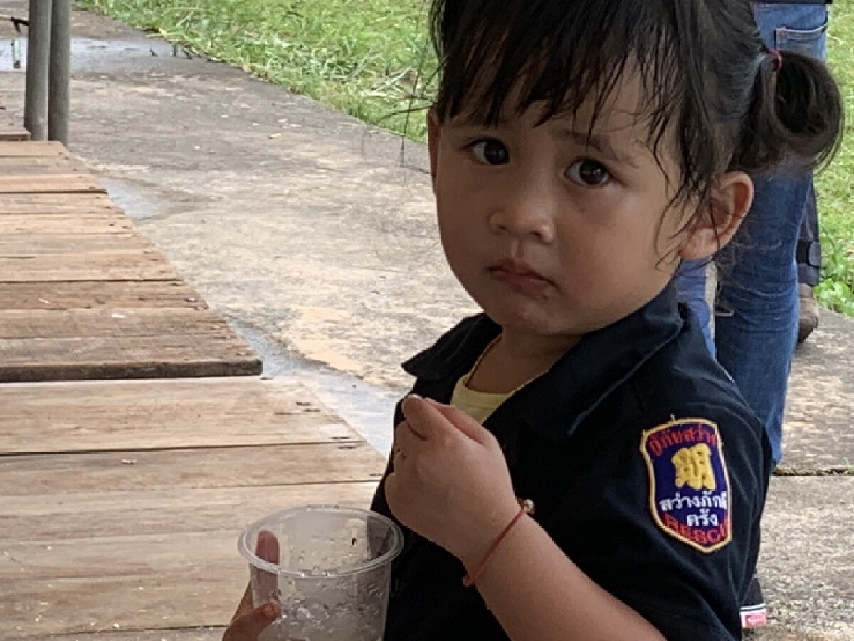 ชื่นชมความน่ารัก..หนูน้อยกู้ภัยฟันน้ำนมอายุน้อยที่สุดในตรัง