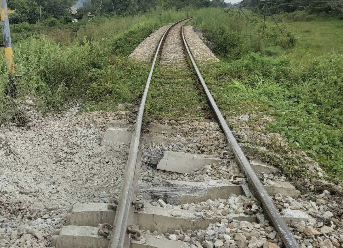 การรถไฟฯ แจ้งเหตุระเบิดรางรถไฟนราธิวาสไม่มีผู้บาดเจ็บ-เสียชีวิต