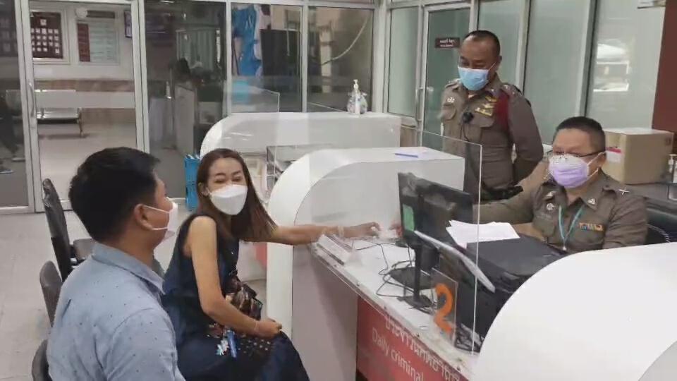 หนุ่มเจ้าของฟาร์มหมูซื้อเลขทะเบียนรถมาราธอน 2 ปีสุดท้ายเฮงถูกหวย 12 ล้าน