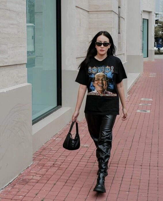 “ไอซ์ ณพัชรินทร์” ลูกสาวน้าค่อม ทำเสื้อยืดรูปพ่อขาย