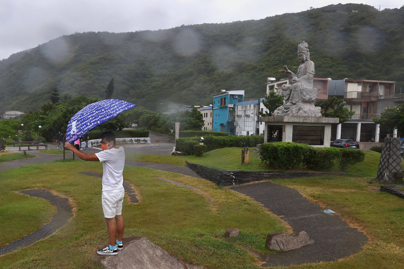 ไต้หวันอาจจะรอดพายุ  " จันทู " แค่พัดเฉียด ๆ