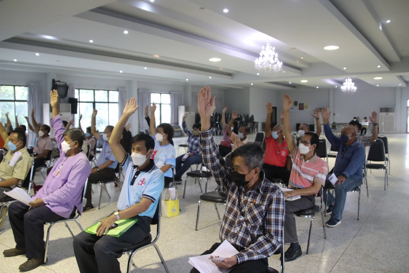 มติเอกฉันท์ ทม.เลยอนุมัติงบจัดหาวัคซีน "ซิโนฟาร์ม" ฉีดให้ประชาชน