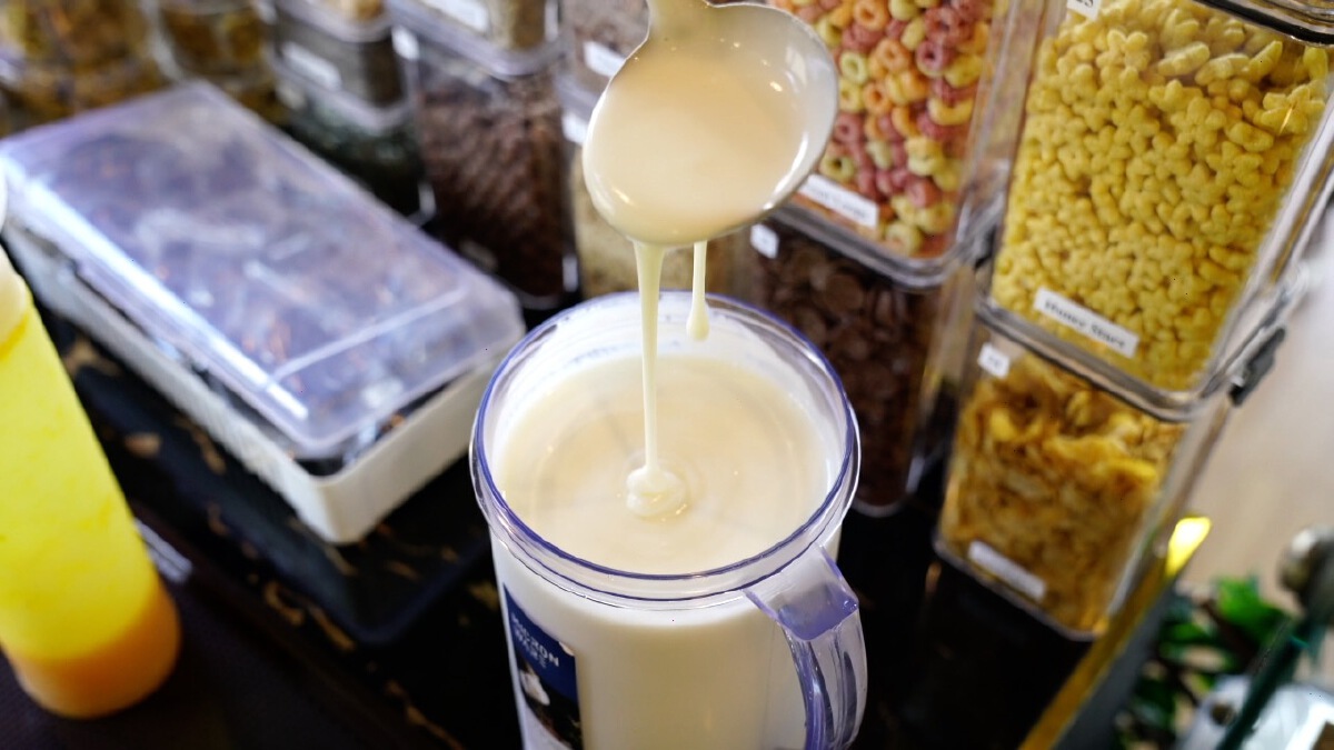 พิษโควิด นางแบบผันตัวเปิดดร้านนมสดไข่ขาวเจ้าแรกในอีสาน เมนูสายเฮลตี้