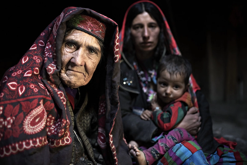 Wakhi คือหนึ่งในชนกลุ่มน้อยที่อาศัยอยู่ในฉนวนวาคาน ซึ่งอาศัยแบบกระจัดกระจายกันในพื้นที่ซึ่งยากจะเข้าถึงแห่งนี้