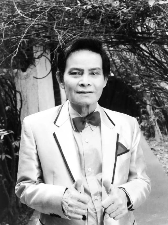 "แสงสุรีย์ รุ่งโรจน์ " นักร้องลูกทุ่งชื่อดัง 