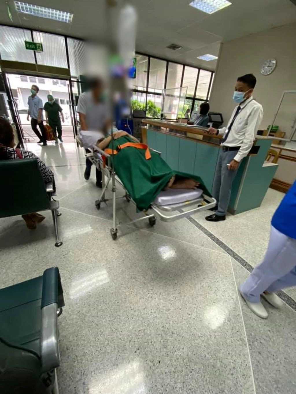 แฟนคลับส่งกำลังใจ "บัวผัน ทังโส" มีอาการมือเท้าชา ล่าสุดใบหน้าซีกซ้ายชา