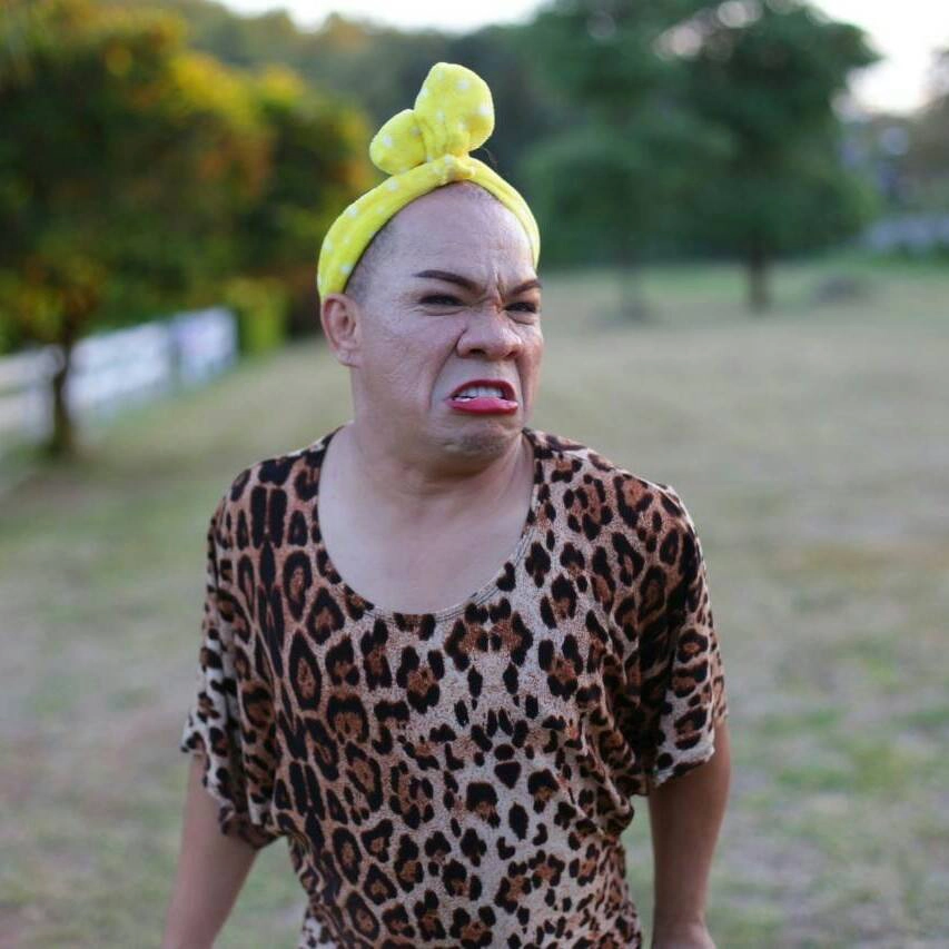 “อรชร เชิญยิ้ม” รับมีลูกแล้วแยกทางกับเมีย ถือเคล็ดแต่งหญิงกันตาย