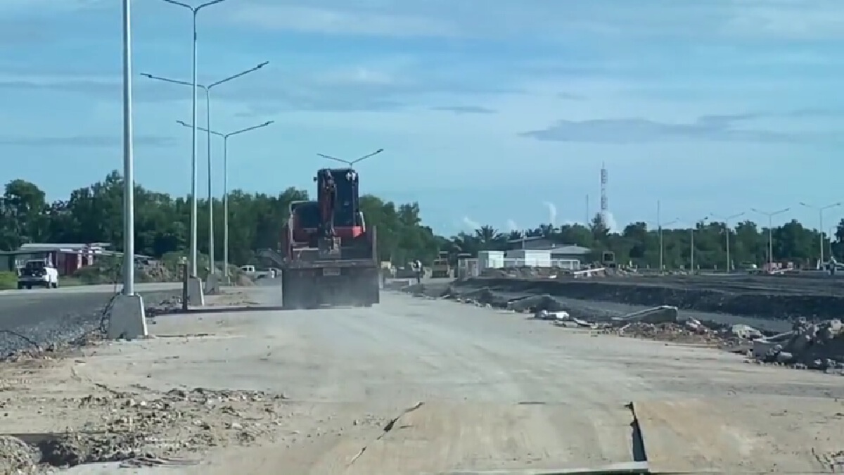 คลัสเตอร์คนงานก่อสร้างสนามบินนครศรีฯติดเชื้อทะลักกว่า 100 ราย