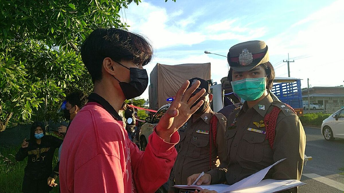 สลด หนุ่มวัย 24ปี ซิ่งจยย.อัดก๊อปปี้ท้ายรถพ่วงดับ