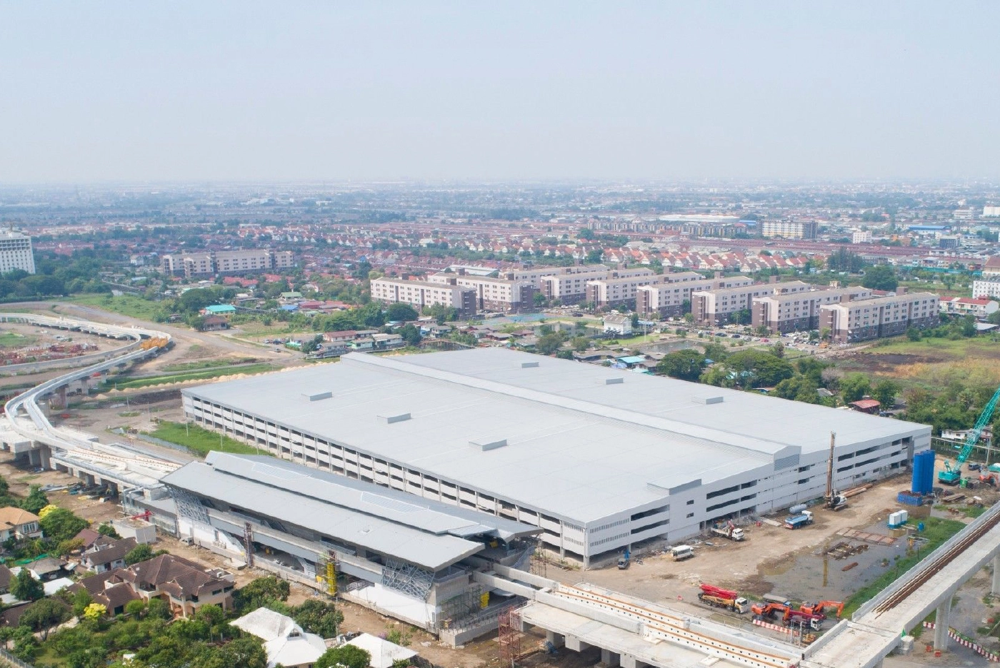 รถไฟฟ้าสายสีเหลือง-ชมพู คืบหน้ากว่า 80% พร้อมเปิดใช้ปี 65