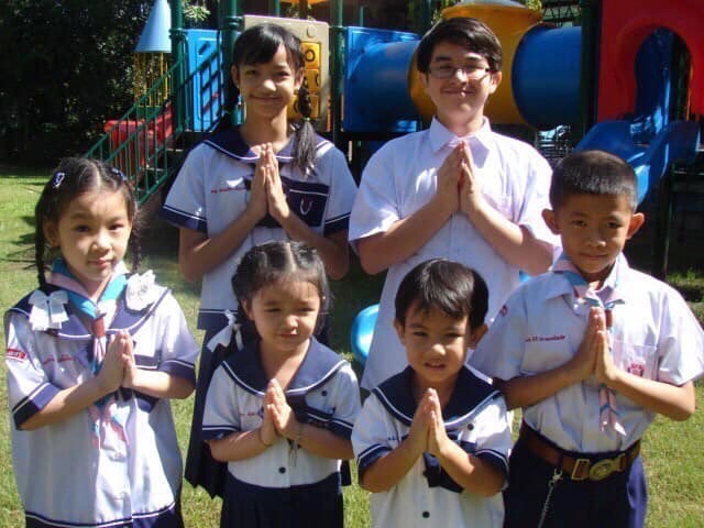 โรงเรียนเก่าโชว์ภาพ &quot;ลิซ่า&quot; นักกิจกรรมวัยเด็ก 