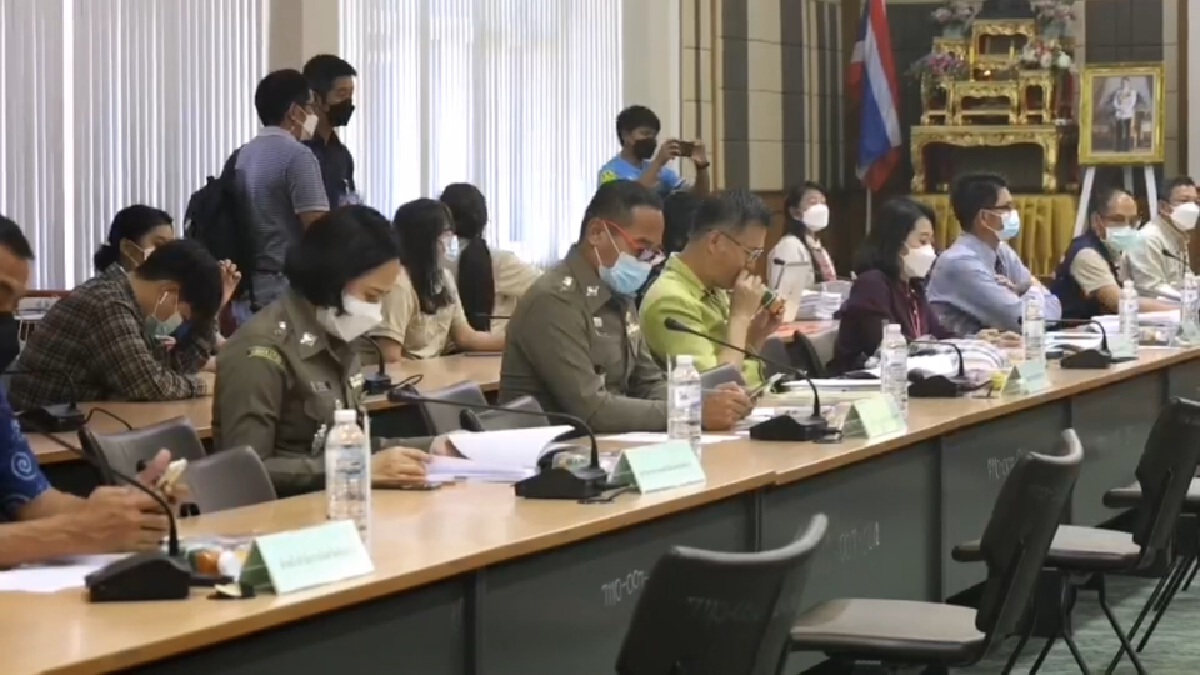 50ผู้เฒ่าอาข่า-สอบสัมภาษณ์ขอถือสัญชาติไทย