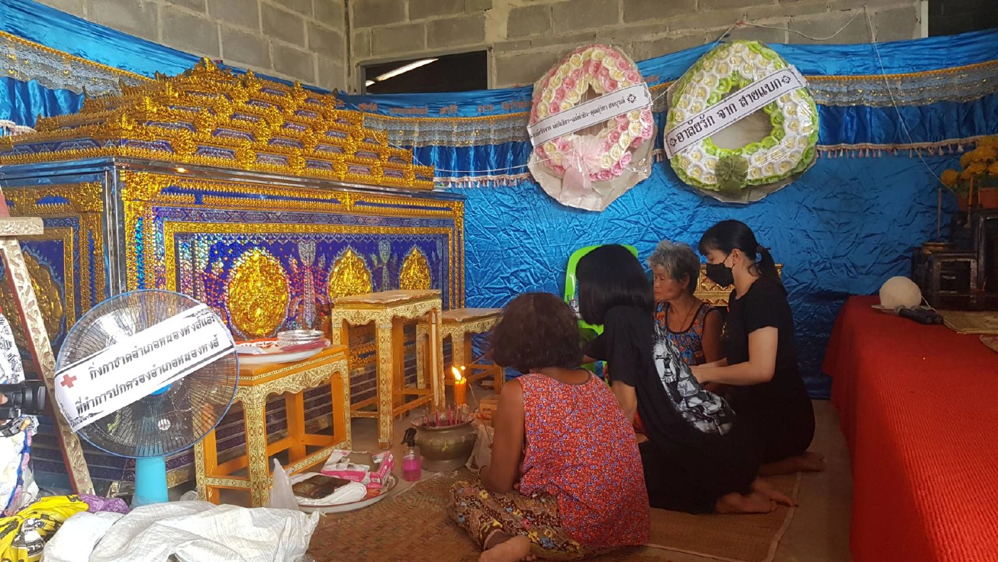 ยายช็อกหลานสาววัย 15 ผูกคอลาโลกเผยน้อยใจแม่ไม่ซื้อโทรศัพท์