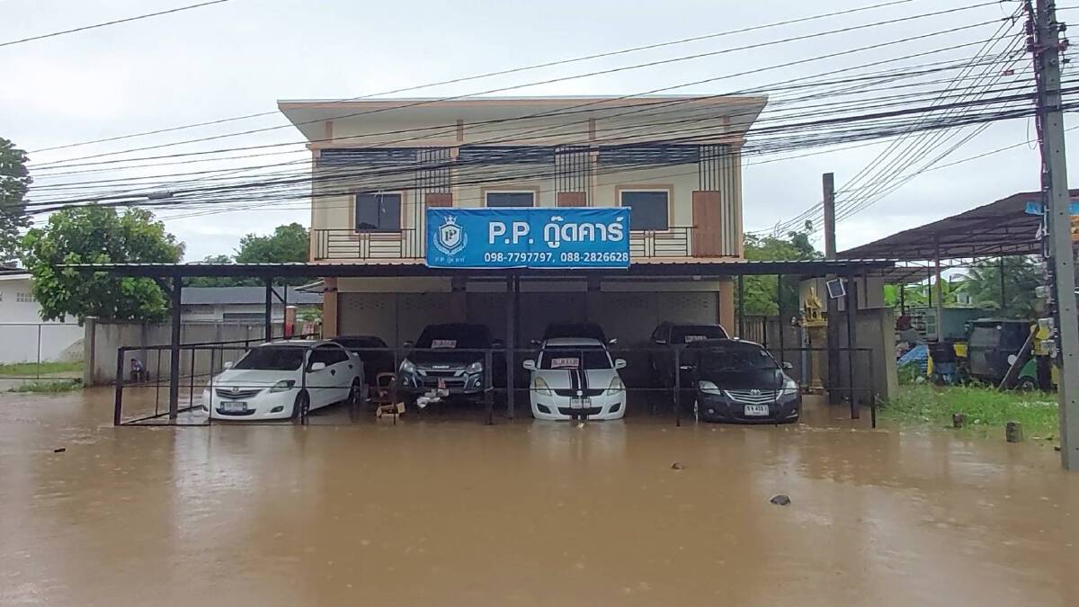 ฝนกระหน่ำ“แม่สอด”-เกิดน้ำท่วมหลายจุด