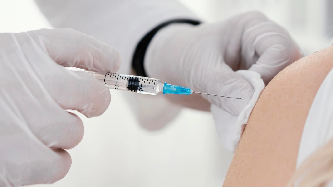 ผู้มีอิทธิพลในกลุ่มวัยรุ่นที่มีความโปรเรื่องวัคซีน สามารถช่วยเพิ่มการยอมรับวัคซีนได้ 