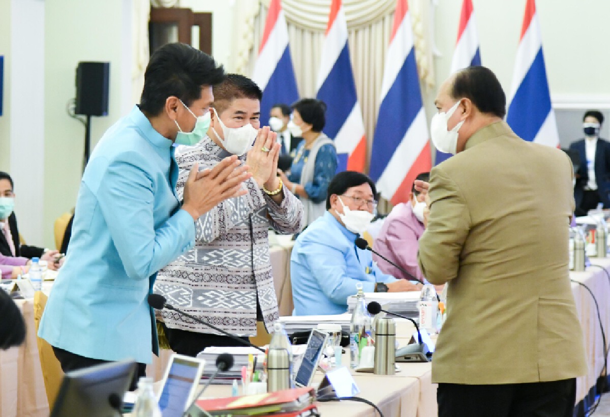 เว็บทำเนียบโชว์เอง !  “บิ๊กป๊อก” จับมือ “บิ๊กนัส” สยบเกาเหลาชิงเก้าอี้ “มท.1”