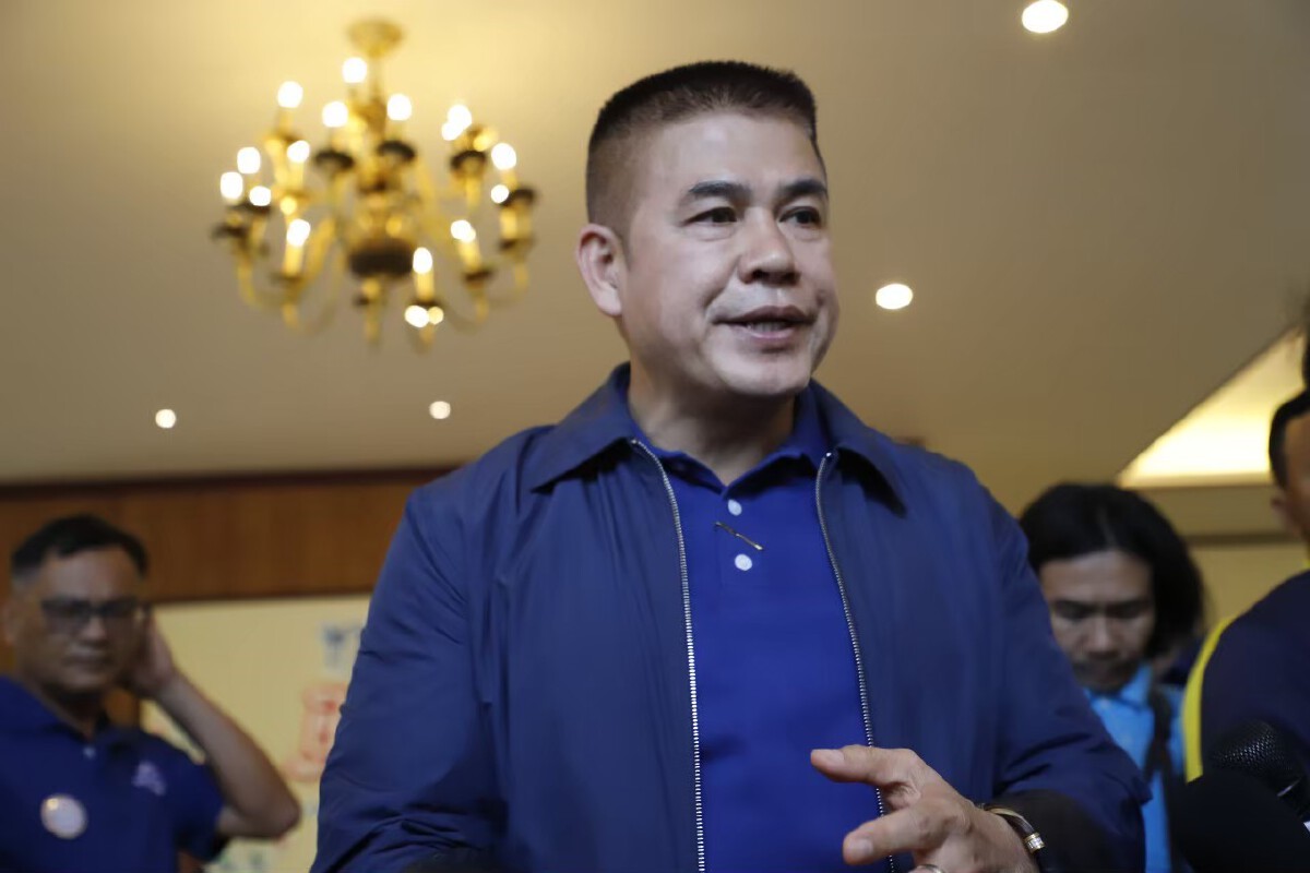 ร.อ.ธรรมนัส พรหมเผ่า ส.ส.พะเยา เลขาธิการพรรคพลังประชารัฐ