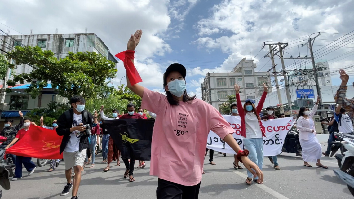 รัฐบาลเงาเมียนมาประกาศสงครามโค่นเผด็จการทหาร