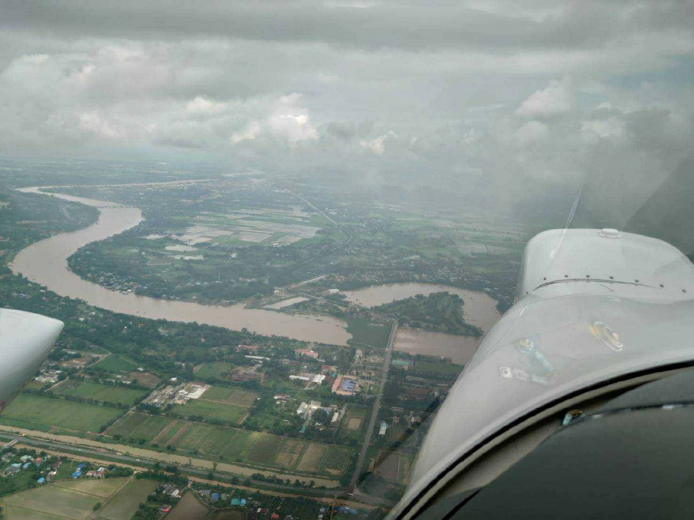 ทอ. ส่งเครื่องบิน ลาดตระเวน ติดตามสถานการณ์น้ำ