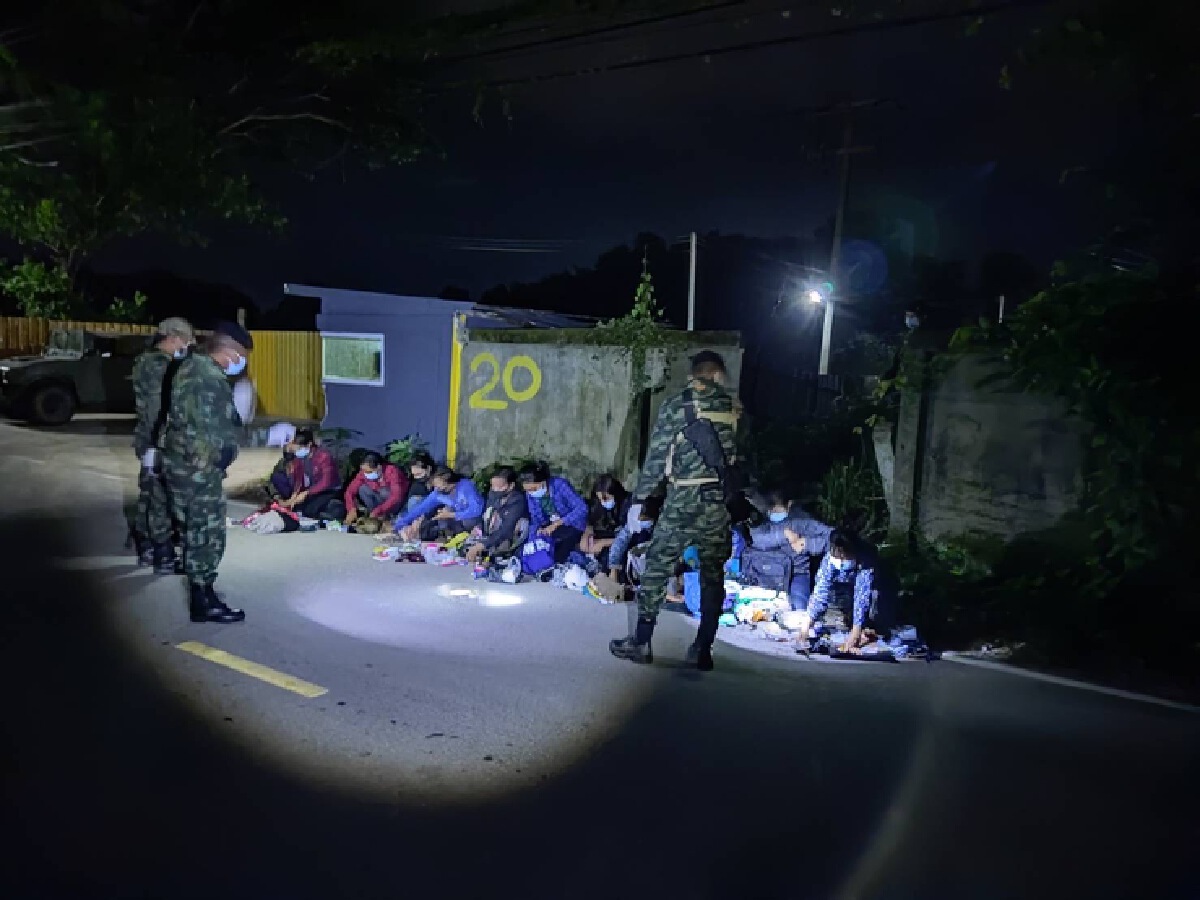 จับ12สาวเมียนมา-ลักลอบข้ามแดนหางานทำในไทย