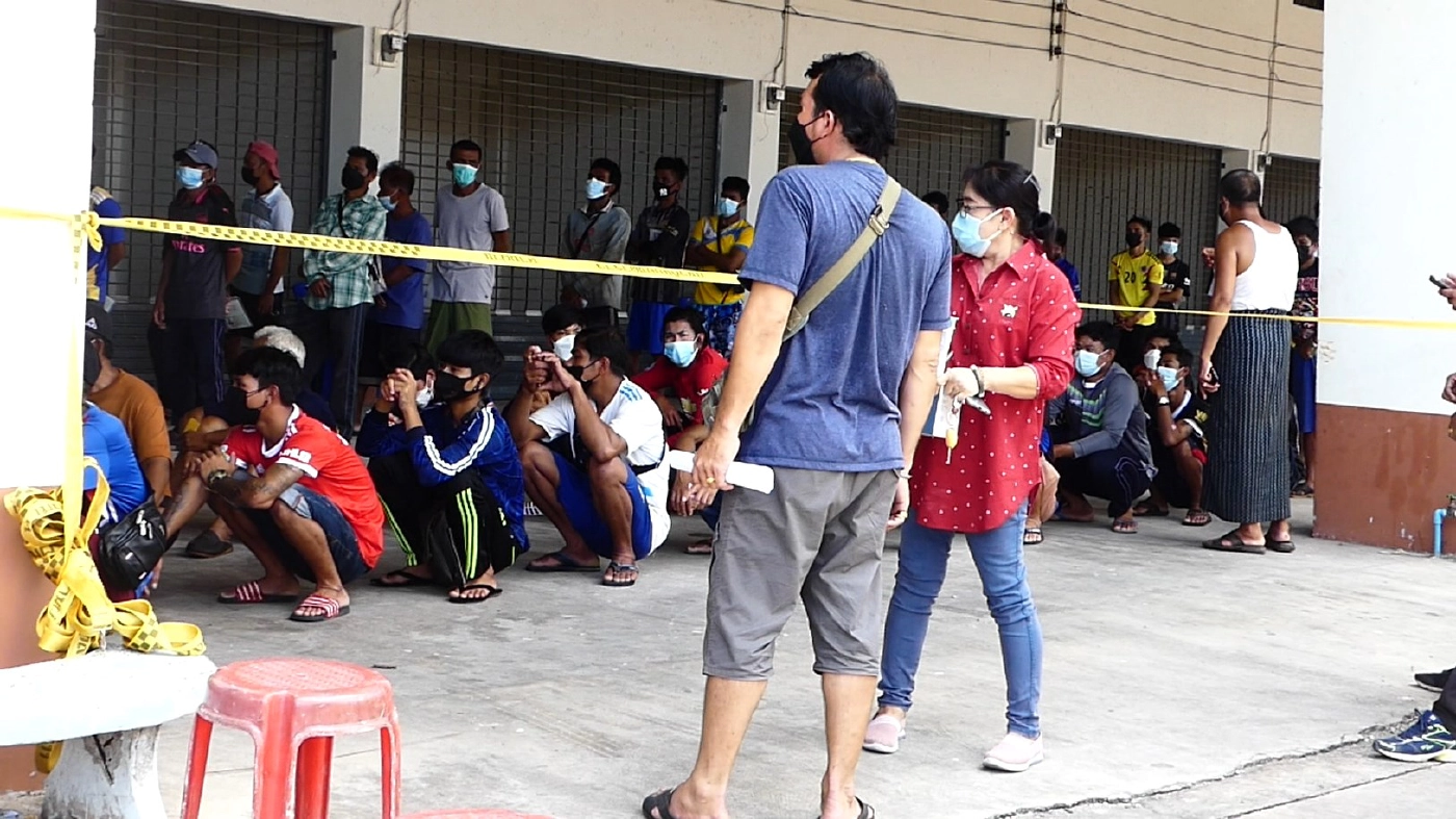 รุกตรวจ ATK กลุ่มแรงงานประมงปากน้ำชุมพรทุกคน