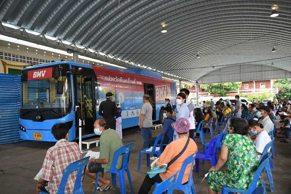 กทม. ต้องฉีดวัคซีนอีก 2 ล้านโดสใน 1 เดือน ถึงเปิดเมืองได้!!