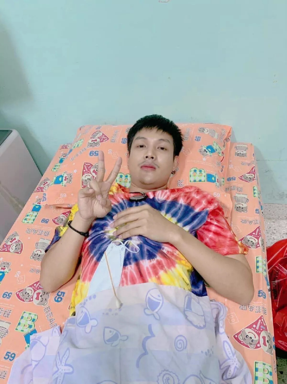 แฟนคลับส่งหัวใจรัวๆ “ลำเพลิน วงศกร” ลมจับคาเข็ม หลังฉีดวัคซีนเข็มแรก
