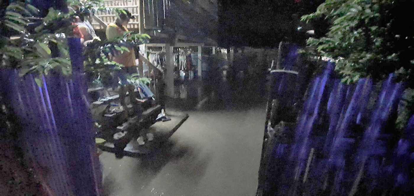 ปภ.ลำปางเร่งสำรวจความเสียหายน้ำท่วม-ต้นไม้หักโค่น